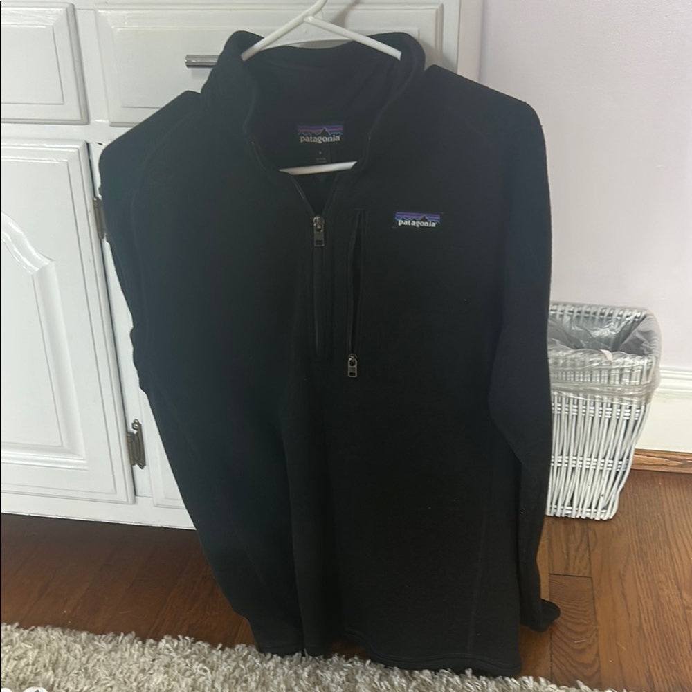 Patagonia Black Zip Up Fleece Sweater